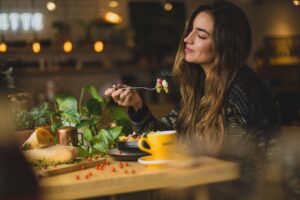 Mindful Eating: How to develop a healthier relationship with food